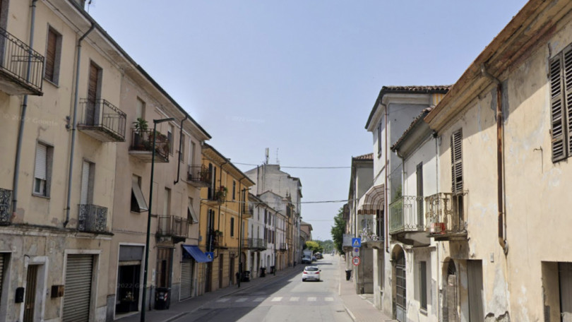 Raccolta di firme contro l’aumento di potenza dell’antenna di telefonia in via XX Settembre